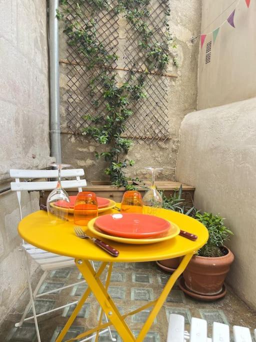"La Maison Jaune" Arles Centre Terrasse Экстерьер фото